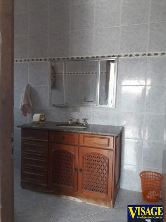 Imagem Casa com 2 Quartos à Venda, 175 m² em Centro - Jacareí Imagem Casa com 2 Quartos à Venda, 175 m² em Centro - Jacareí
