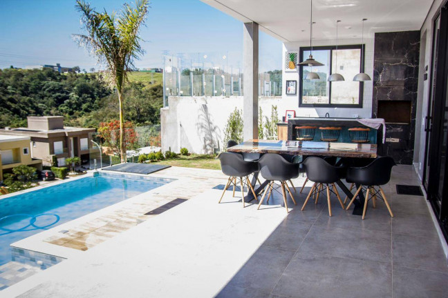 Imagem Casa com 3 Quartos à Venda, 330 m² em Alphaville - Santana De Parnaíba Imagem Casa com 3 Quartos à Venda, 330 m² em Alphaville - Santana De Parnaíba