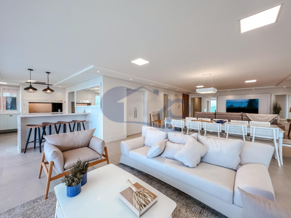 Imagem Apartamento com 4 Quartos à Venda, 296 m² em Centro - Torres