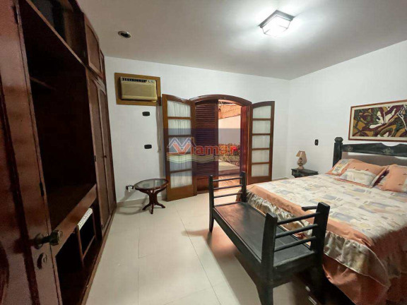 Imagem Casa com 3 Quartos à Venda, 350 m² em Jardim Virgínia - Guarujá Imagem Casa com 3 Quartos à Venda, 350 m² em Jardim Virgínia - Guarujá