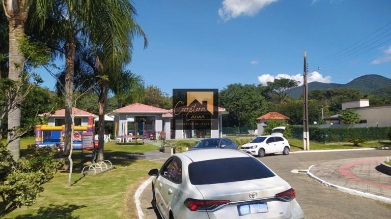 Imagem Terreno à Venda, 300 m² em Praia De Fora - Palhoça Imagem Terreno à Venda, 300 m² em Praia De Fora - Palhoça