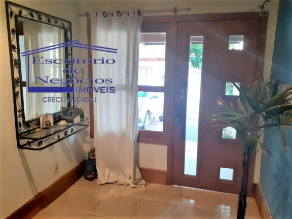 Imagem Casa com 2 Quartos à Venda, 112 m² em Hípica - Porto Alegre Imagem Casa com 2 Quartos à Venda, 112 m² em Hípica - Porto Alegre