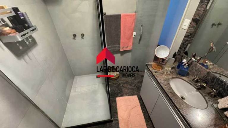 Imagem Apartamento com 3 Quartos à Venda, 104 m² em Leme - Rio De Janeiro Imagem Apartamento com 3 Quartos à Venda, 104 m² em Leme - Rio De Janeiro