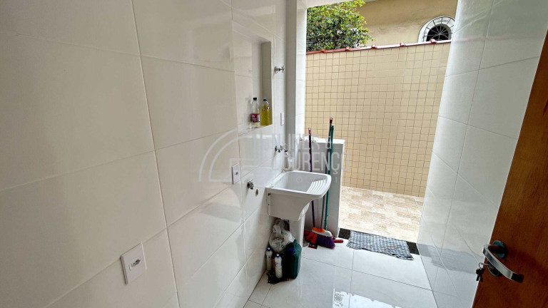 Imagem Casa com 3 Quartos à Venda, 93 m² em Embaré - Santos Imagem Casa com 3 Quartos à Venda, 93 m² em Embaré - Santos
