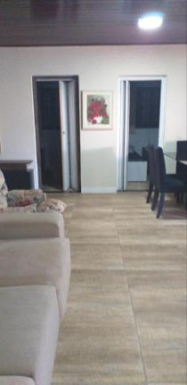 Imagem Imóvel com 7 Quartos à Venda, 300 m² em Aralu - Santa Isabel