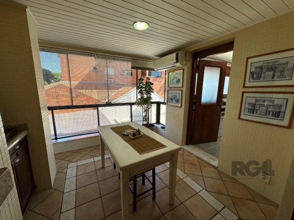 Imagem Apartamento com 3 Quartos à Venda, 172 m² em Jardim Lindóia - Porto Alegre Imagem Apartamento com 3 Quartos à Venda, 172 m² em Jardim Lindóia - Porto Alegre