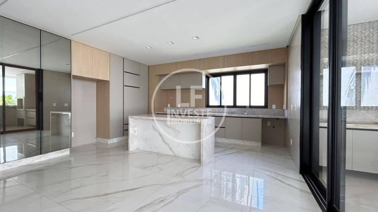 Imagem Casa de Condomínio com 5 Quartos à Venda, 447 m² em Alphaville Flamboyant Residencial Araguaia - Goiânia Imagem Casa de Condomínio com 5 Quartos à Venda, 447 m² em Alphaville Flamboyant Residencial Araguaia - Goiânia