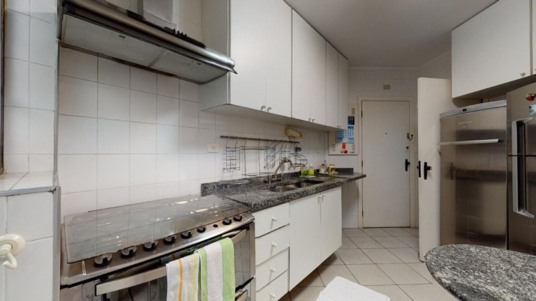 Imagem Apartamento com 3 Quartos à Venda,  em Moema - São Paulo