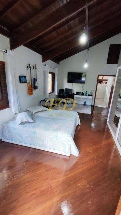 Imagem Casa de Condomínio com 3 Quartos à Venda, 840 m² em São Paulo