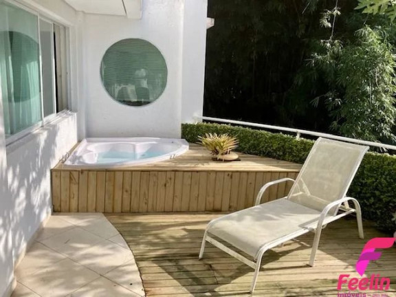 Imagem Casa com 3 Quartos à Venda, 390 m² em Lagoa Da Conceição - Florianópolis Imagem Casa com 3 Quartos à Venda, 390 m² em Lagoa Da Conceição - Florianópolis