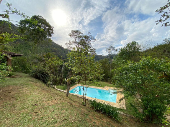Imagem Casa com 4 Quartos à Venda, 179 m² em Jardim Salaco - Teresópolis Imagem Casa com 4 Quartos à Venda, 179 m² em Jardim Salaco - Teresópolis