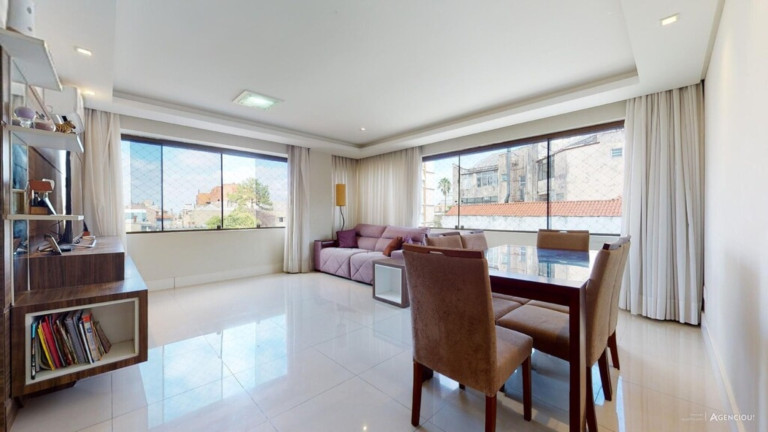 Apartamento com 3 Quartos à Venda, 92 m² em Petrópolis - Porto Alegre