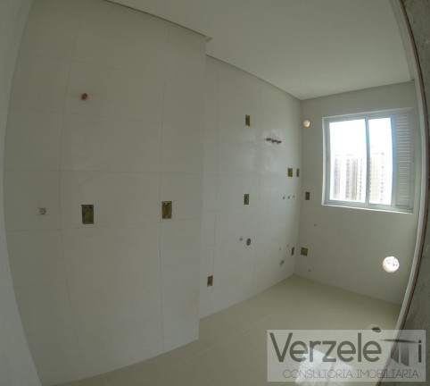 Imagem Apartamento com 4 Quartos à Venda, 136 m² em Pioneiros - Balneário Camboriú