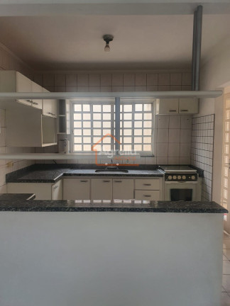 Imagem Casa com 2 Quartos à Venda, 200 m² em Jardim Igaçaba - Mogi Guaçu Imagem Casa com 2 Quartos à Venda, 200 m² em Jardim Igaçaba - Mogi Guaçu