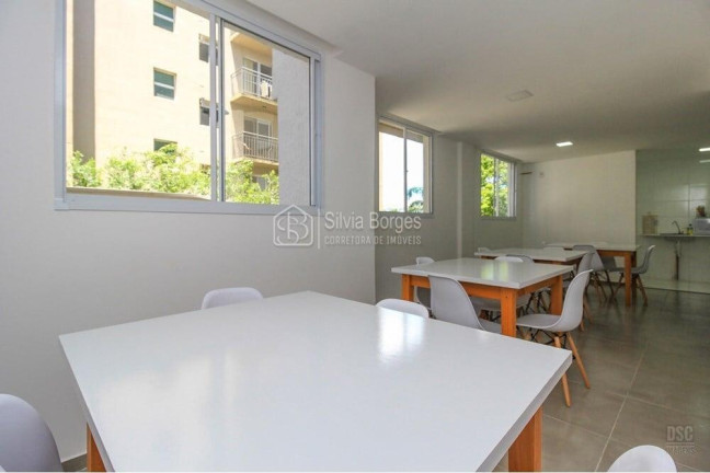 Imagem Apartamento com 2 Quartos à Venda, 43 m² em Camaquã - Porto Alegre