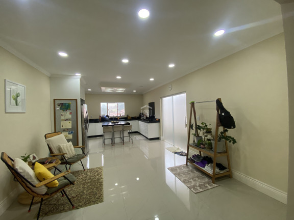 Imagem Sobrado com 3 Quartos à Venda, 291 m² em Centro - Botelhos Imagem Sobrado com 3 Quartos à Venda, 291 m² em Centro - Botelhos