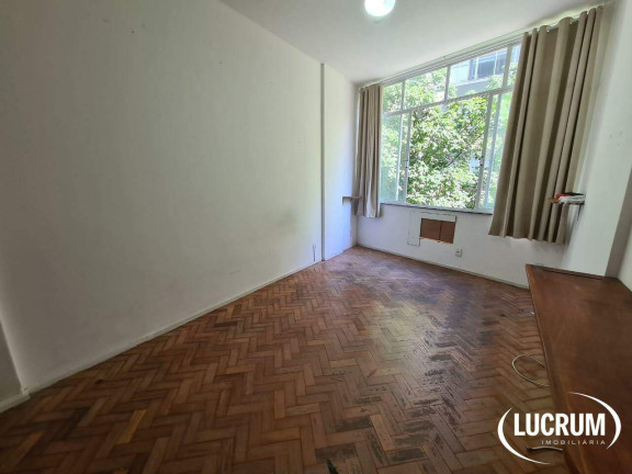 Kitnet com 1 Quarto à Venda, 35 m² em Copacabana - Rio De Janeiro