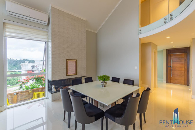 Imagem Casa com 3 Quartos à Venda, 420 m² em Centro - Camboriú Imagem Casa com 3 Quartos à Venda, 420 m² em Centro - Camboriú