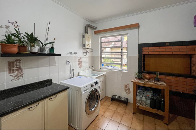 Imagem Casa com 3 Quartos à Venda, 241 m² em São José - Canoas Imagem Casa com 3 Quartos à Venda, 241 m² em São José - Canoas