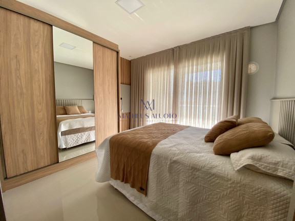 Imagem Cobertura com 4 Quartos à Venda, 176 m² em Canto Grande - Bombinhas