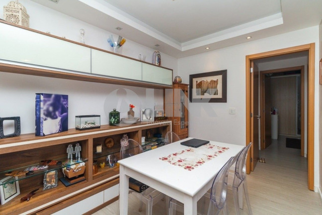 Imagem Apartamento com 2 Quartos à Venda, 68 m² em Menino Deus - Porto Alegre