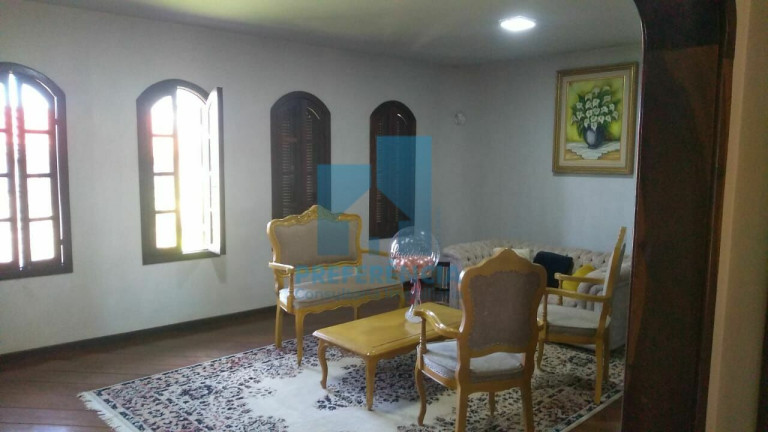 Imagem Casa com 6 Quartos à Venda, 416 m² em Oficinas - Ponta Grossa Imagem Casa com 6 Quartos à Venda, 416 m² em Oficinas - Ponta Grossa