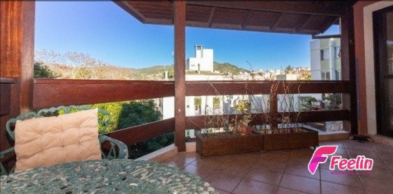 Imagem Casa com 5 Quartos à Venda, 270 m² em Carvoeira - Florianópolis Imagem Casa com 5 Quartos à Venda, 270 m² em Carvoeira - Florianópolis