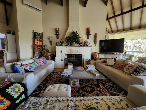 Imagem Casa com 5 Quartos à Venda, 376 m² em Albuquerque - Teresópolis Imagem Casa com 5 Quartos à Venda, 376 m² em Albuquerque - Teresópolis