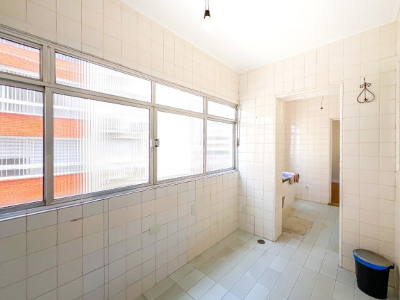 Imagem Imóvel com 4 Quartos à Venda, 226 m² em Moinhos De Vento - Porto Alegre Imagem Imóvel com 4 Quartos à Venda, 226 m² em Moinhos De Vento - Porto Alegre