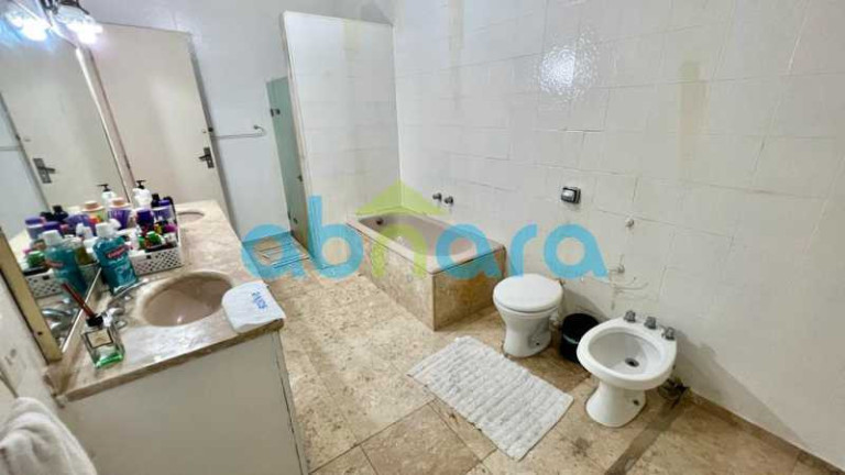 Imagem Apartamento com 4 Quartos à Venda, 240 m² em Copacabana - Rio De Janeiro