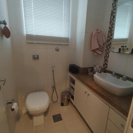 Imagem Imóvel com 2 Quartos à Venda, 76 m² em Icaraí - Niterói Imagem Imóvel com 2 Quartos à Venda, 76 m² em Icaraí - Niterói