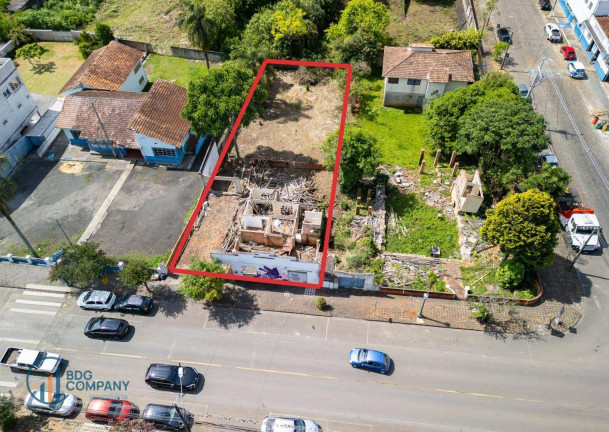 Imagem Terreno à Venda, 943 m² em Centro - Irati Imagem Terreno à Venda, 943 m² em Centro - Irati