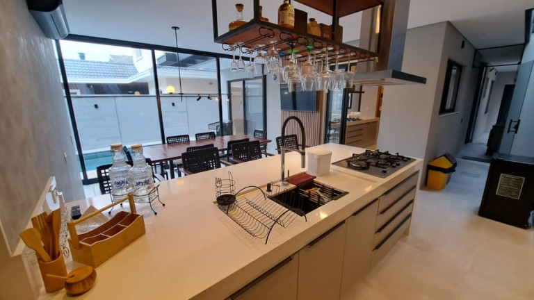 Imagem Sobrado com 4 Quartos à Venda, 269 m² em Urbanova - São José Dos Campos