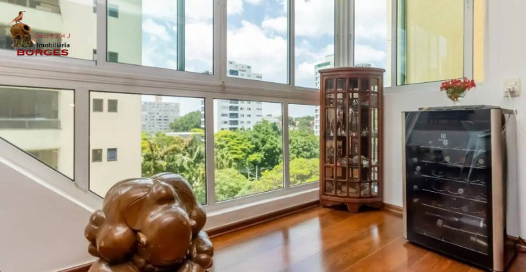 Imagem Apartamento com 3 Quartos à Venda, 130 m² em Moema - São Paulo