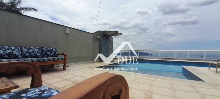 Imagem Casa com 4 Quartos à Venda, 516 m² em Marapé - Santos