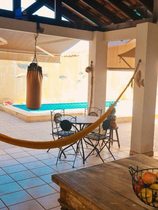 Imagem Casa com 5 Quartos à Venda, 253 m² em Jardim Das Américas - Cuiabá Imagem Casa com 5 Quartos à Venda, 253 m² em Jardim Das Américas - Cuiabá