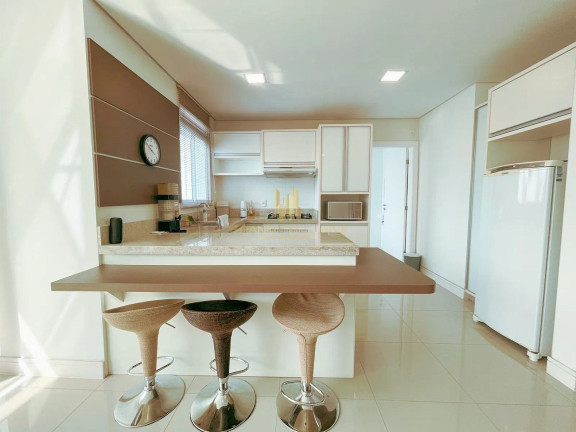 Imagem Apartamento com 3 Quartos à Venda, 136 m² em Centro - Balneário Camboriú Imagem Apartamento com 3 Quartos à Venda, 136 m² em Centro - Balneário Camboriú