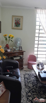 Imagem Casa com 2 Quartos à Venda, 117 m² em Centro - Jacareí Imagem Casa com 2 Quartos à Venda, 117 m² em Centro - Jacareí