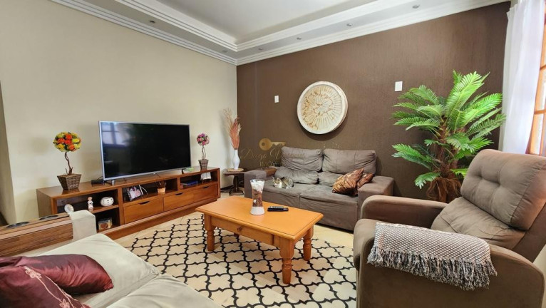 Imagem Casa com 4 Quartos à Venda, 152 m² em Fazendinha - Teresópolis Imagem Casa com 4 Quartos à Venda, 152 m² em Fazendinha - Teresópolis