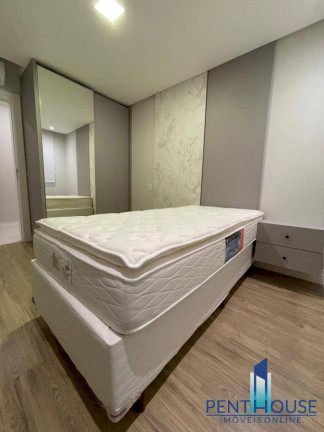 Imagem Apartamento com 3 Quartos à Venda, 136 m² em Centro - Balneário Camboriú Imagem Apartamento com 3 Quartos à Venda, 136 m² em Centro - Balneário Camboriú