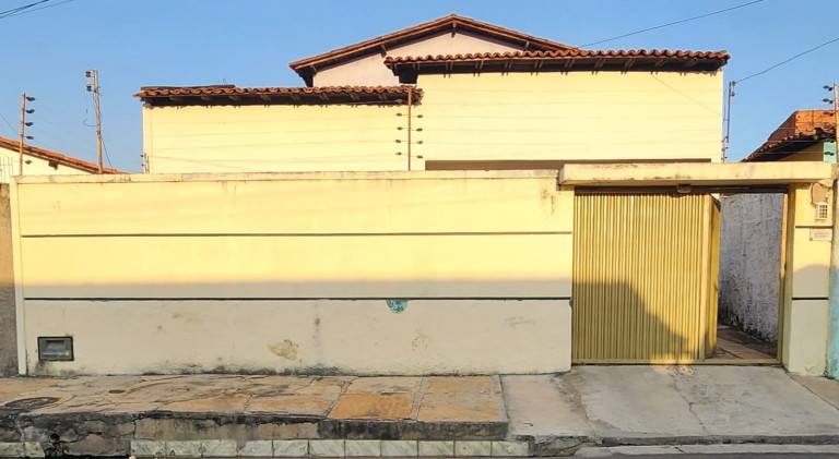 Imagem Casa com 2 Quartos à Venda, 200 m² em Saci - Teresina Imagem Casa com 2 Quartos à Venda, 200 m² em Saci - Teresina