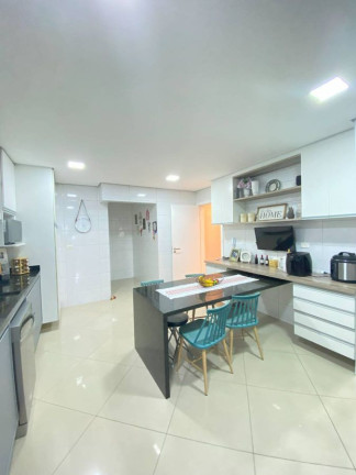 Imagem Apartamento com 4 Quartos à Venda, 160 m² em Canto Do Forte - Praia Grande Imagem Apartamento com 4 Quartos à Venda, 160 m² em Canto Do Forte - Praia Grande