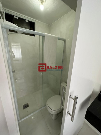 Imagem Apartamento com 1 Quarto à Venda, 32 m² em Centro - Florianópolis Imagem Apartamento com 1 Quarto à Venda, 32 m² em Centro - Florianópolis