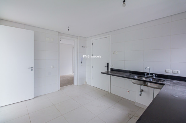 Imagem Imóvel com 3 Quartos à Venda, 388 m² em Vila Nova Conceição - São Paulo