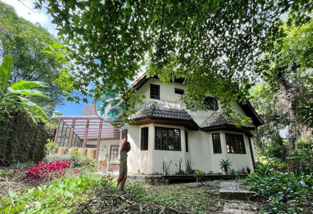 Imagem Casa com 4 Quartos à Venda, 350 m² em Taboão - Curitiba Imagem Casa com 4 Quartos à Venda, 350 m² em Taboão - Curitiba