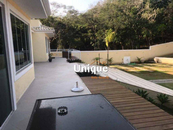 Imagem Casa com 5 Quartos à Venda, 190 m² em Ferradura - Armação Dos Búzios Imagem Casa com 5 Quartos à Venda, 190 m² em Ferradura - Armação Dos Búzios