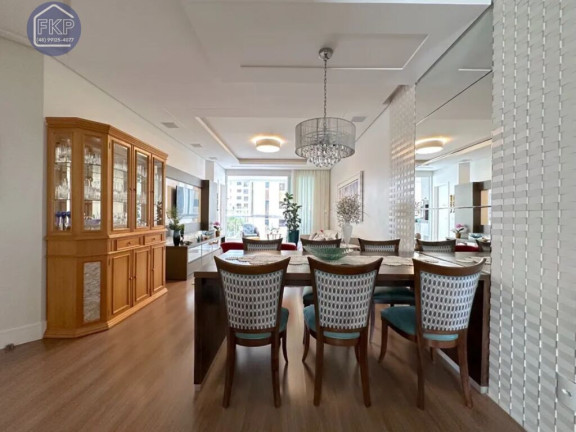 Imagem Apartamento com 4 Quartos à Venda, 132 m² em Centro - Florianópolis
