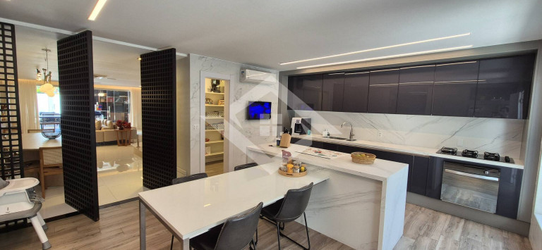 Imagem Casa com 4 Quartos à Venda, em Barra Da Tijuca - Rio De Janeiro Imagem Casa com 4 Quartos à Venda, em Barra Da Tijuca - Rio De Janeiro