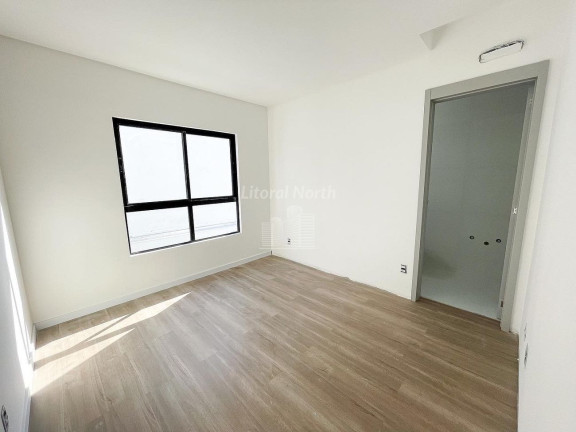 Imagem Sobrado com 3 Quartos à Venda, 155 m² em Centro - Itajaí