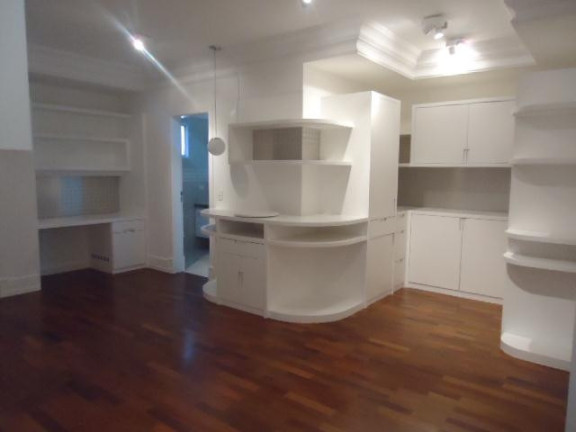 Imagem Casa com 6 Quartos à Venda,  em Alphaville